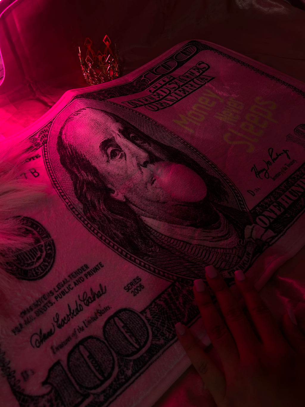 Money never sleeps rug😍